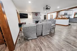 805 N First St, Shelbyville, MO 65565 - Photo 13