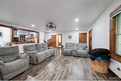 805 N 1st Street, Shelbyville, MO 65565 - Photo 17