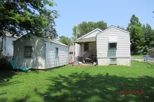 210 Habecking Dr, Saint Louis, MO 63137 - Photo 5
