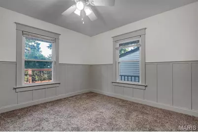 8627 Argyle Avenue, Saint Louis, MO 63114 - Photo 9