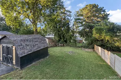 8627 Argyle Avenue, Saint Louis, MO 63114 - Photo 19