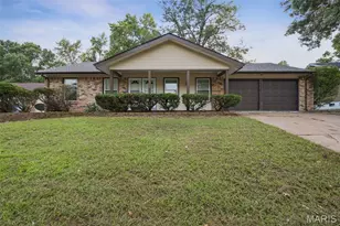 12929 Covington Gardens Dr, Saint Louis, MO 63138 - Photo 9