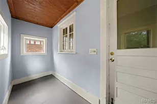 9914 Parkway Dr, Saint Louis, MO 63137 - Photo 5