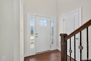 823 Silver Buck Ln, Chesterfield, MO 63005 - Photo 3