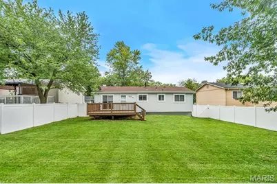 331 Sorrento Drive, Ballwin, MO 63021 - Photo 7