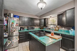 101 Sunset Dr, Hazelwood, MO 63042 - Photo 9