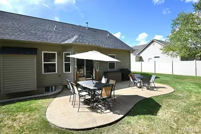 412 Cottage Grove Drive, Wentzville, MO 63385 - Photo 21