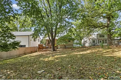 2726 Bremerton Road, Brentwood, MO 63144 - Photo 29