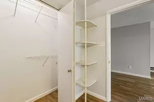 9015 Villaridge Ct, Saint Louis, MO 63123 - Photo 17