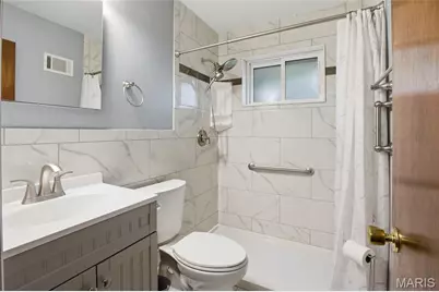 10606 Scotland Drive, Saint Louis, MO 63114 - Photo 7