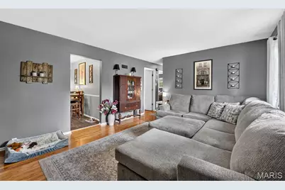 7734 Elton Street, Saint Louis, MO 63123 - Photo 5
