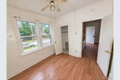 4786 Wren Avenue, Saint Louis, MO 63120 - Photo 9