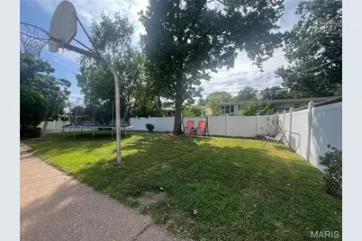 1475 Lisa Drive, Florissant, MO 63033 - Photo 39