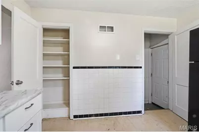 4502 June Avenue, Saint Louis, MO 63121 - Photo 7