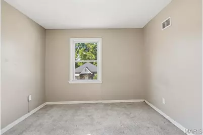 4502 June Avenue, Saint Louis, MO 63121 - Photo 9