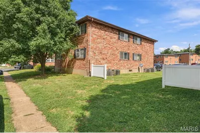 6739 Highland House Court, Unincorporated, MO 63123 - Photo 5