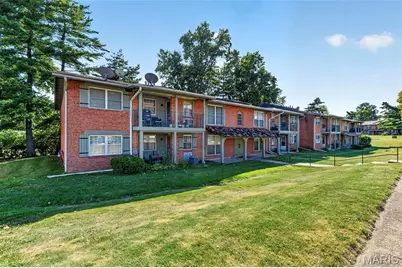 8732 Santa Bella Drive #D, Hazelwood, MO 63042 - Photo 3