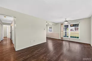 8732 Santa Bella Dr, Hazelwood, MO 63042 - Photo 5