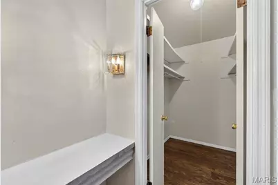 8732 Santa Bella Drive #D, Hazelwood, MO 63042 - Photo 9