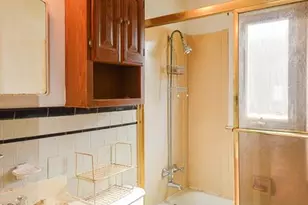9441 Kathlyn Dr, Woodson Terrace, MO 63134 - Photo 17