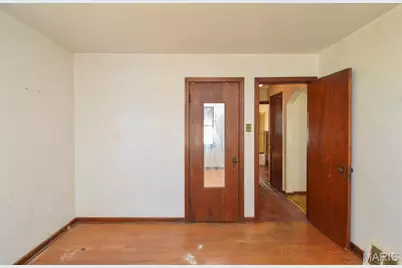 9441 Kathlyn Drive, Woodson Terrace, MO 63134 - Photo 11