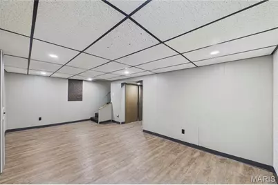 8813 Santa Bella Drive, Hazelwood, MO 63042 - Photo 17