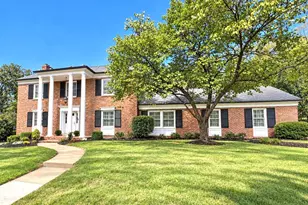 13 Deer Creek Woods, Ladue, MO 63124 - Photo 1