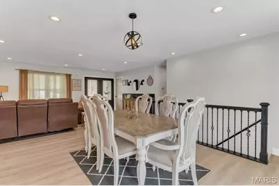 2732 Cathedral Drive, Saint Louis, MO 63129 - Photo 15