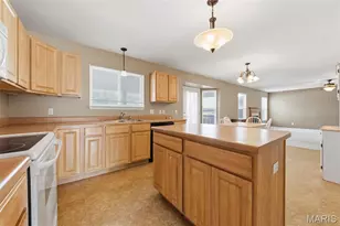 131 Majestic Lakes Blvd, Unincorporated, MO 63362 - Photo 11