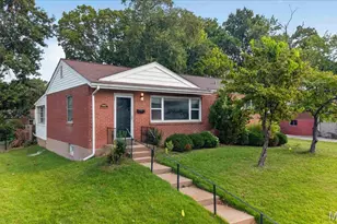 8561 Everett Ave, Saint Louis, MO 63117 - Photo 7