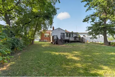 8561 Everett Avenue, Saint Louis, MO 63117 - Photo 31