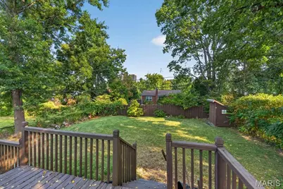 8561 Everett Avenue, Saint Louis, MO 63117 - Photo 33