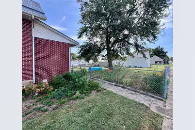 202 E Jefferson Avenue, Robertsville, MO 65066 - Photo 11