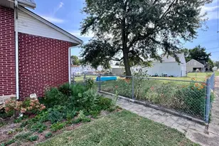 202 E Jefferson Ave, Robertsville, MO 65066 - Photo 11