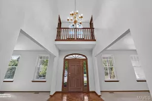 403 Kacey Ln, Ballwin, MO 63021 - Photo 5