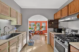 4404 Osceola St, Saint Louis, MO 63116 - Photo 9