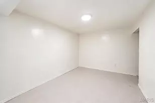 150 N St Charles St, Florissant, MO 63031 - Photo 21