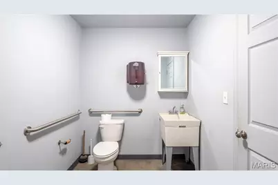 475 W Industrial Park Drive #B, Washington, MO 63090 - Photo 11