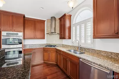 11719 Lindemere Drive, Des Peres, MO 63131 - Photo 17
