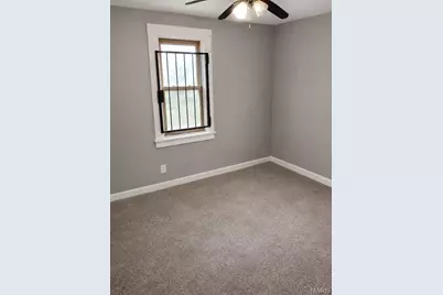 19 N Harvey Avenue, Ferguson, MO 63135 - Photo 9