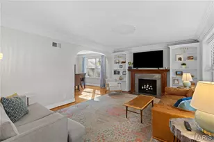 8026 Stanford Ave, University City, MO 63130 - Photo 5