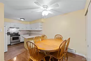 1660 Blue Ridge Dr, Saint Louis, MO 63125 - Photo 5