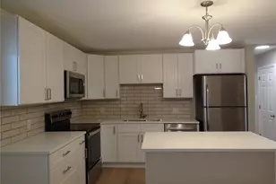 5628 Valleyside Ln, Saint Louis, MO 63128 - Photo 9