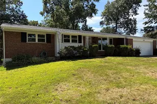 530 Mid Meadows Ln, Kirkwood, MO 63122 - Photo 1