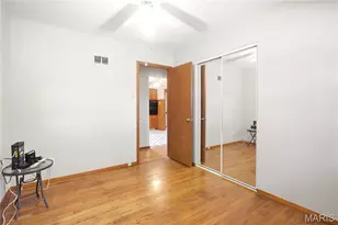 530 Mid Meadows Ln, Kirkwood, MO 63122 - Photo 23