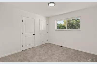 9831 Sundown Square, Creve Coeur, MO 63141 - Photo 47