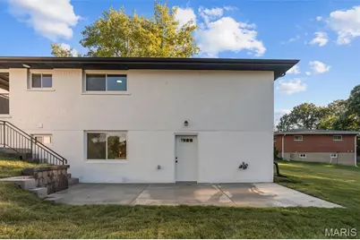 9831 Sundown Square, Creve Coeur, MO 63141 - Photo 69