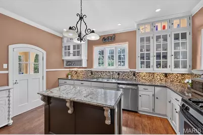 11822 Fairlind Drive, Saint Louis, MO 63127 - Photo 13