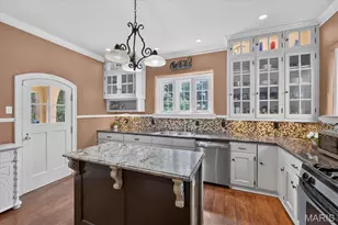 11822 Fairlind Dr, Saint Louis, MO 63127 - Photo 13