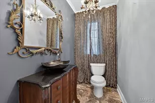 11822 Fairlind Dr, Saint Louis, MO 63127 - Photo 9